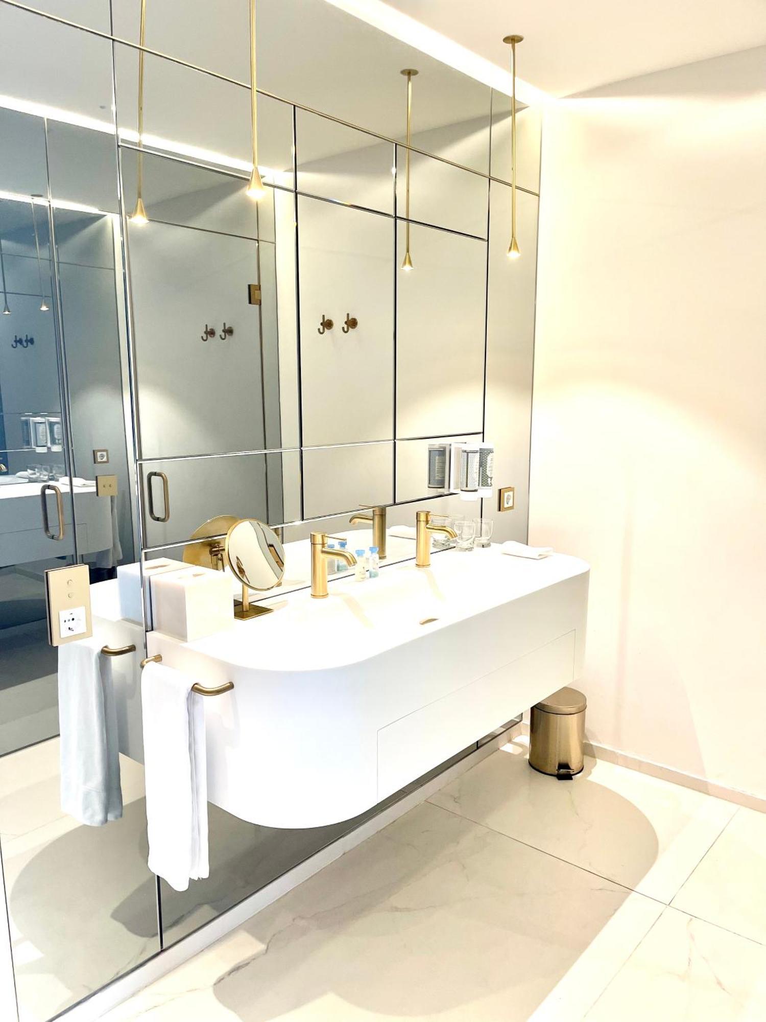 وارسو Luxury Suites & Apartments Mondrian Market Square II المظهر الخارجي الصورة